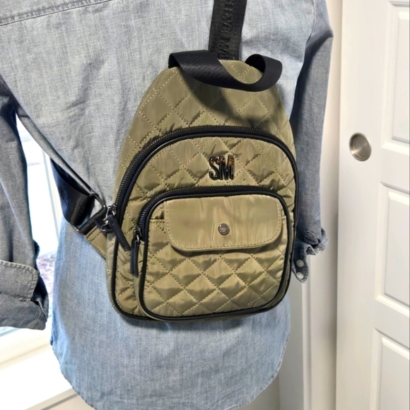 STEVE MADDEN BHOOK QUILTED SLING BAG BACK PACK SMALL OLIVE GREEN BLACK WOMEN - Picture 1 of 15